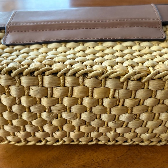 Michael Kors Straw Gabriella Satchel in Walnut EUC (see notes pls) - Picture 5 of 7